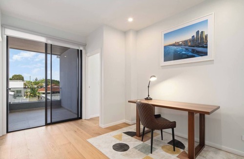 Labrador House | Labrador Living Spacious Haven near Lagoon and Cafs