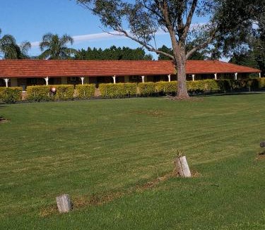 Loftville Hotel | Lakeside Lodge Motel
