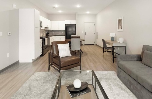 Pinch District Apartment | Landing | Incredible 1BD, Pool, Yoga Studio