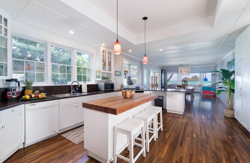 Lanikai House | Lanikai Beachfront - Sunrise over the Mokulua Islands - SPECTACULAR!