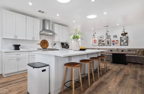 Palm Desert House | Large Estate Book 4 get 1 free night Vly Pkl BBall Games