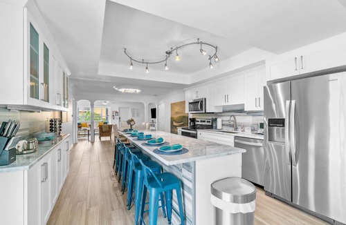 Fort Lauderdale House | Lauderdale By Sea Beach, Amazing 8 Bedroom, 5 bath Heated pool, Foosball table.