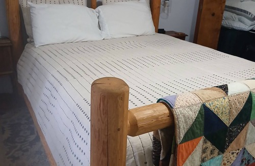 Deer Park Bed & Breakfast | Lazy J/C Ranch, 2-bedroom suite on 10 beautiful acres just outside of Deer Park