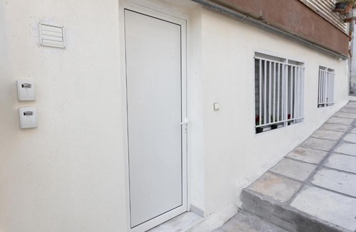 Neapoli-Sykies Apartment | Le Floor, Urban Escape near Thessaloniki center