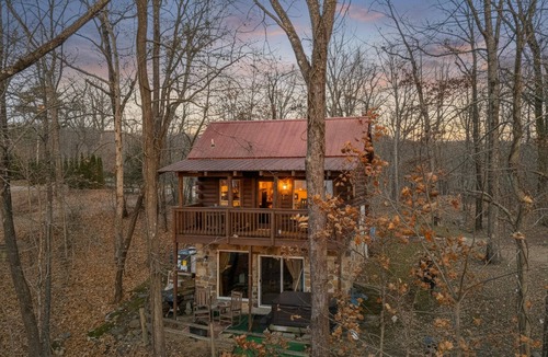 Lupton City Cabin | Log Cabin in the Clouds with a Million Dollar View OVER 400 FIVE STAR REVIEWS