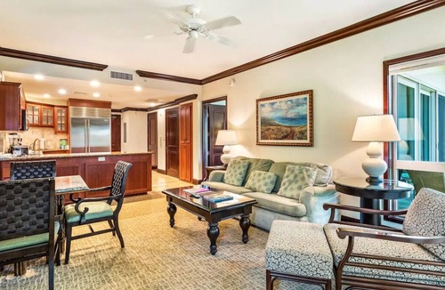 Wailua House | Look No More! 4 Comfortable Units, Pool, Free Parking, Near Waipouli Beach