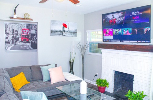 East Point House | Lovely 3BR 3BA Home minutes from Airport/Downtown Atlanta