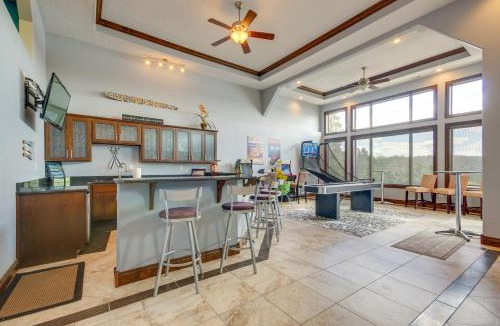 Kaiser House | Luxe Group Home w/Boat Dock in Lake of the Ozarks