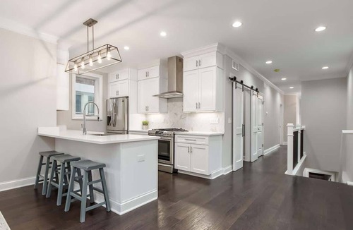 Downtown Columbus House | Luxury 6BR Townhome Duplex | Family Stay