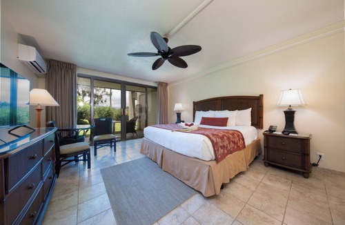 Princeville Hotel | Luxury Getaway in Princeville! Swimming Pool, Full Kitchen! #1 Resort on Kauai!