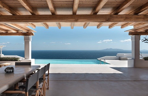 Imerovigli Villa | Luxury Villa in Imerovigli. 9 Bedrooms, accommodates 18 guests. Offers privacy.