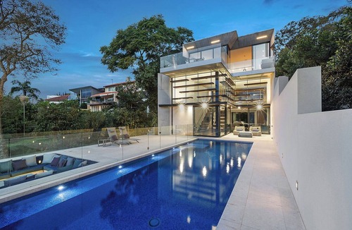 Mosman House | Luxury Villas Balmoral Golden Mile Luxe (Heated Pool)