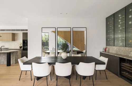 Mosman House | Luxury Villas Clifton Modern Luxe (Heated Pool)