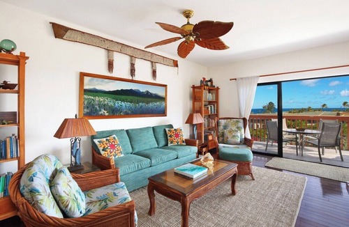 Bayview Condo | Makanui 111 walk to Grand Hyatt By Suite Paradise
