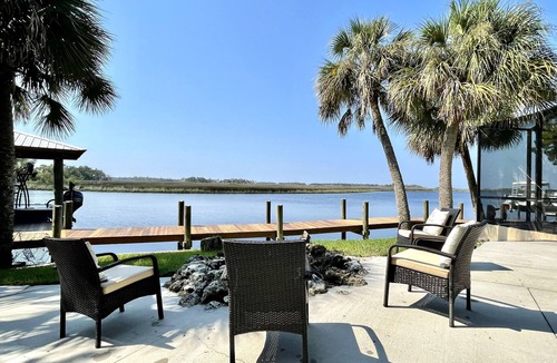Old Homosassa House | Mason Creek Lodge - Waterfront Pool Home - Fishing - Scalloping