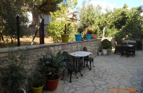 Messini Apartment | Melios Rooms