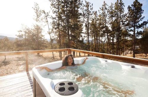 Florissant House | Modern A-frame w/hot tub + view
