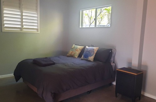 Iluka Apartment | Modern industrial self contained dwelling one bedroom pet friendly