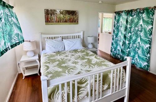 Waialua House | Mokulē'ia Beach Houses at Owen's Retreat