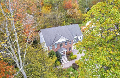 Tobyhanna House | Movie Theater/Hot Tub/Game room/Pool/Firepit