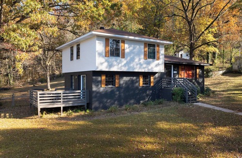 Crestline Heights House | Nature-Themed Mountain Hideaway in the Magic City!