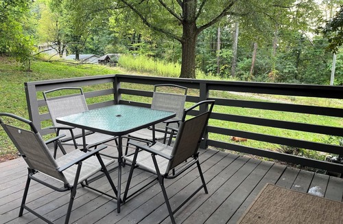 Crestline Heights House | Nature-Themed Mountain Hideaway in the Magic City!