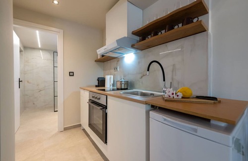Kalamata Marina Apartment | Neilise - Modern Retreat in Central Kalamata