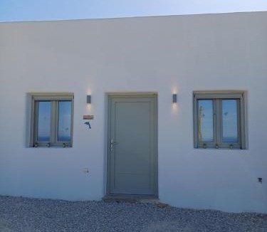 Imerovigli Apartment | 'Nektarios' Cycladic house with sunrise and sea view!