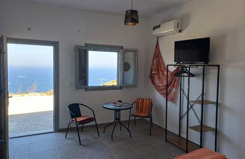 Imerovigli Apartment | 'Nektarios' Cycladic house with sunrise and sea view!