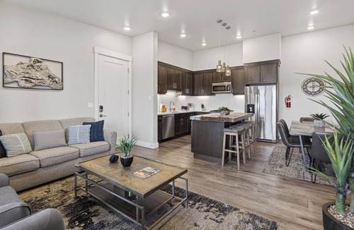 Moab South Valley Condo | New Listing! Lazy River + Resort Living | Near Slickrock & Sand Flats