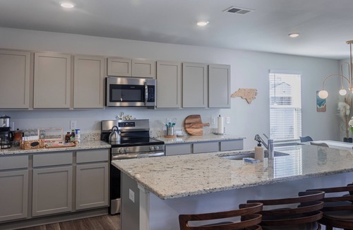 Southport House | New & Modern Home in Southport Family & Pet Friendly