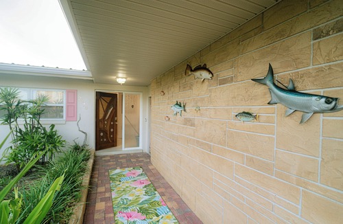 Crystal Shores House | NEW! Waterfront Home With Solar Pool, Hot Tub and Canal Access in Crystal River