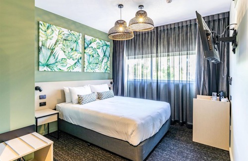 Nerang Hotel | Nightcap at Commercial Hotel