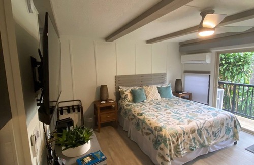 Poipu Condo | Now Booking! Enjoy your next vacation in our newly remodeled condo! Pool, A/C!