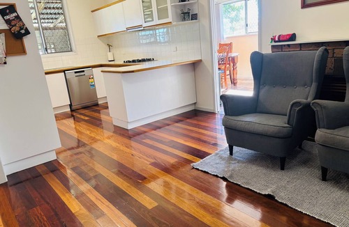 Beaudesert House | O'Flynn House - Centrally Located in Beaudesert