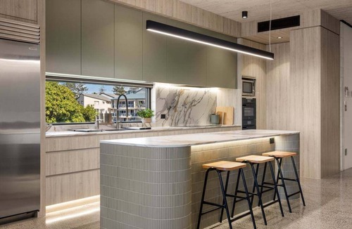 Runaway Bay House | Oatland Esplanade Upper Level | Oatland 26