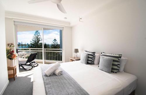 Main Beach Resort | Ocean Sands Resort
