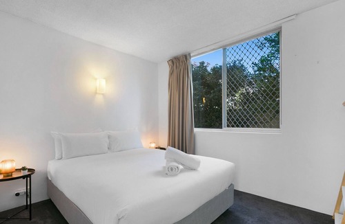 Burleigh Heads Apartment | Oceanfront 3-Bed with Beautiful Views in Burleigh