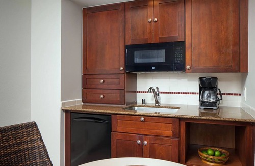 Lihue Resort | Oceanfront Fun at the Kauai Beach Club Resort+Amenities! 1-Bedroom Suite