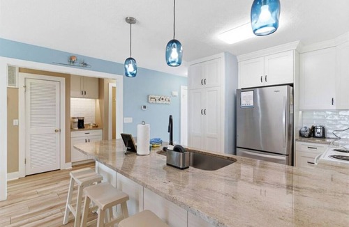 Kure Beach Condo | OD 1306 Oceanfront top floor condo. Indoor and outdoor pools