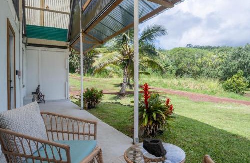Kapoho House | Off-Grid Getaway with Ocean Views in Paradise