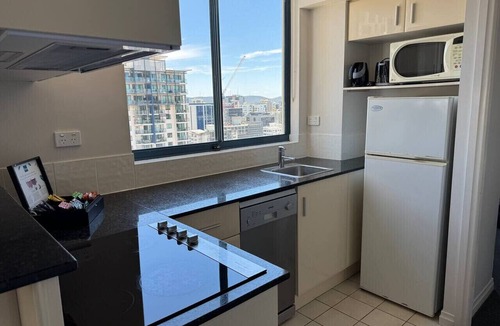 Brisbane Central Business District Apartment | One-bedroom City Escape I Mantra on Queen