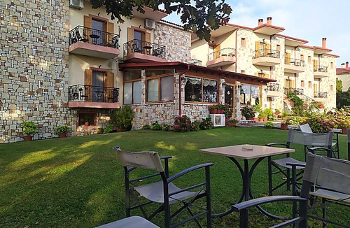 Krionerion Apartment | Orama Hotel - Lake Plastira Triple Suite