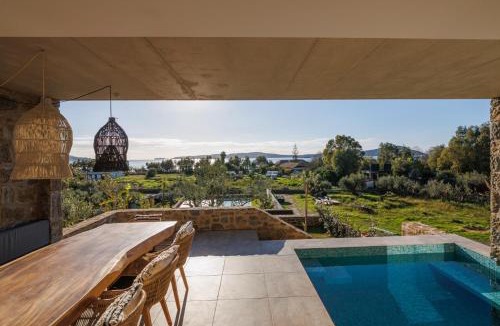 Gialova Villa | Penthouse Villa with Private Pool, Sauna & Seaview