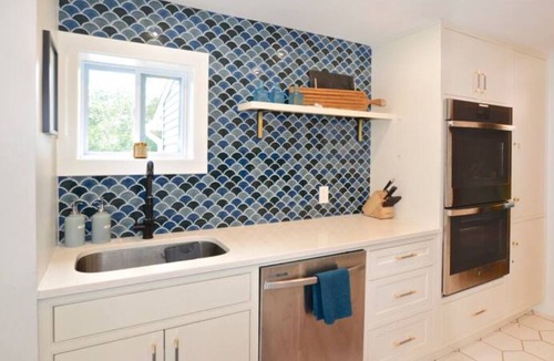 Saugerties House | PERFECT RETREAT Pvt, Hot Tub, 2 Fireplaces, Outdoor Kitchen, Heated Pool