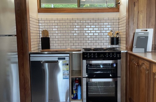 Lillian Rock House | Picturesque, peaceful, private, close to national park, waterfall, beach
