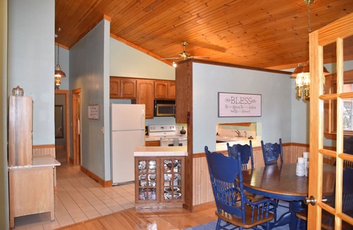 Rainbow Valley Cabin | Pikes Peak’s Sentinel Point View, Starlink, WiFi, YouTube, Divide, Woodland Park