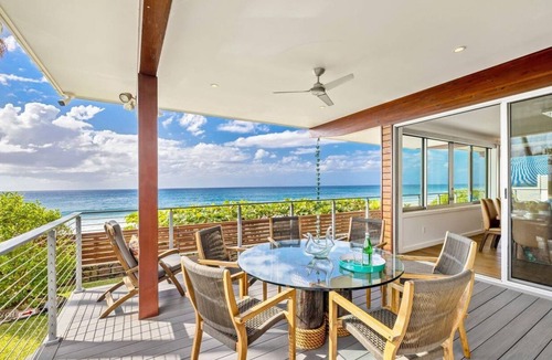 Pupukea House | Pipeline Beachfront Estate