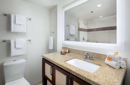 Lihue Villa | Plan your island getaway at the world famous Marriott Kauai Beach Club