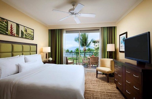 Kaanapali Resort | Premium One bedroom Suite on Beautiful Ka'anapali Beach